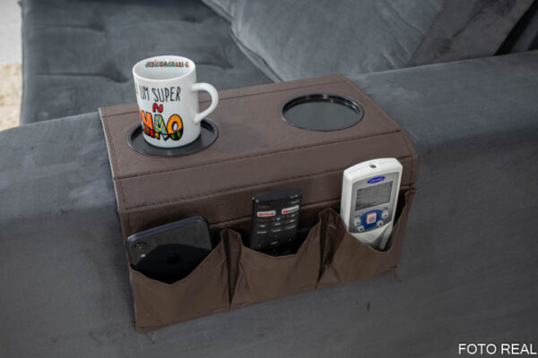 Alternative view of Bandeja para Braço de Sofá com Porta Copos e Controle - Korino Marrom