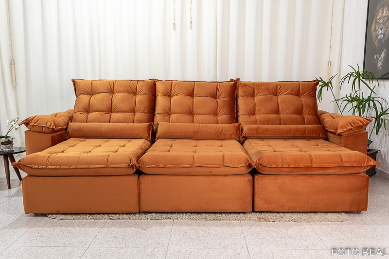Sofá Retrátil Reclinável 3.20m Emanuelly Veludo Terracota 24 - D28 Soft - Imagem 5