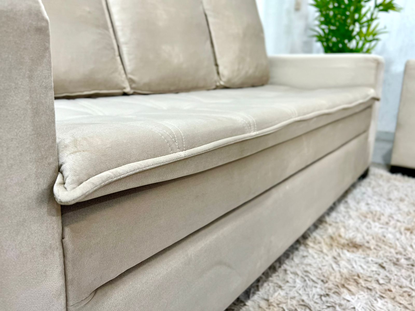 Sofá 3 e 2 lugares França com Puff Veludo Bege A32 - Imagem 6