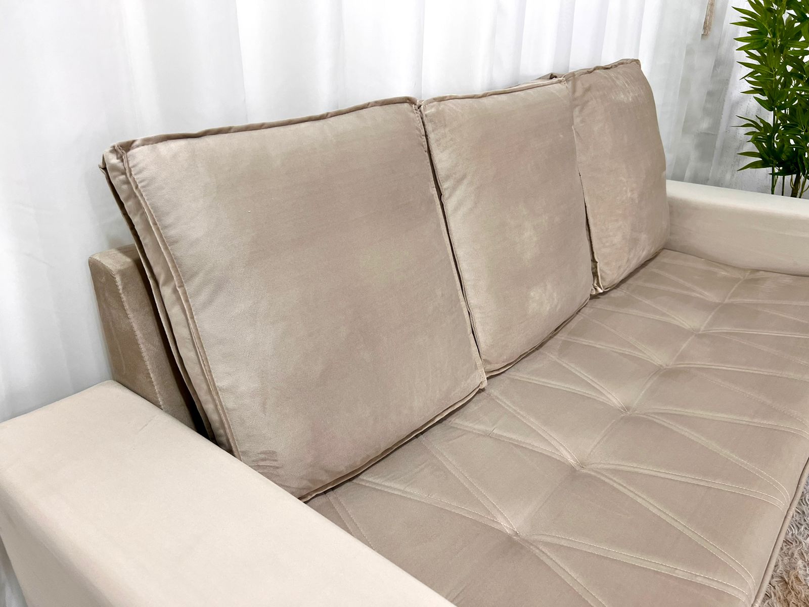 Sofá 3 e 2 lugares França com Puff Veludo Bege A32 - Imagem 7